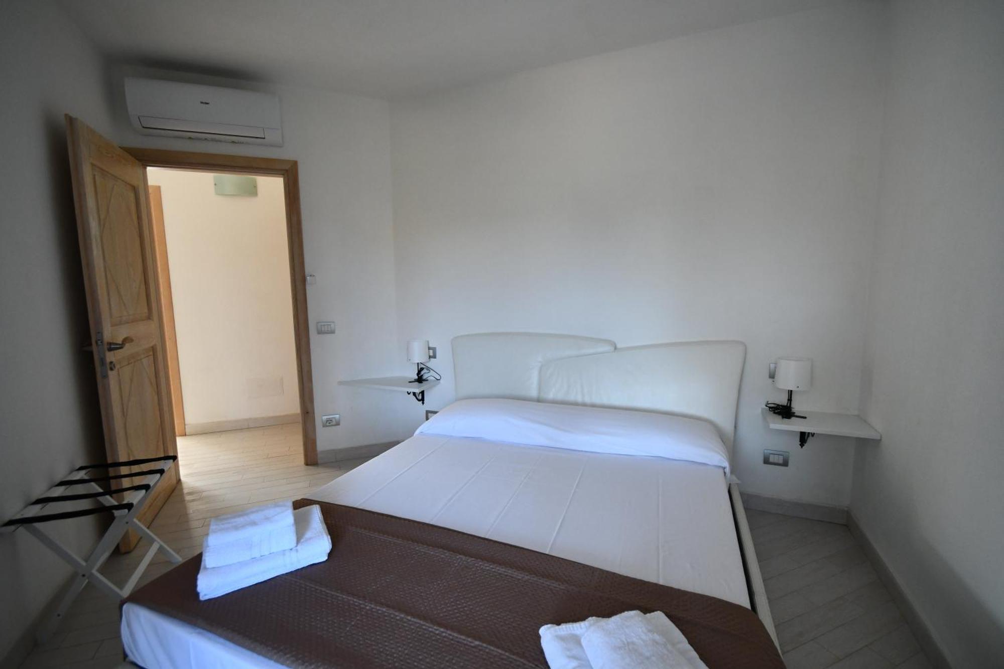 Appartamento Vista Mare Punta Tegge La Maddalena  Exterior foto